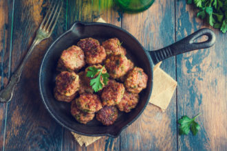 Recetas de guarniciones para un guiso de albóndigas