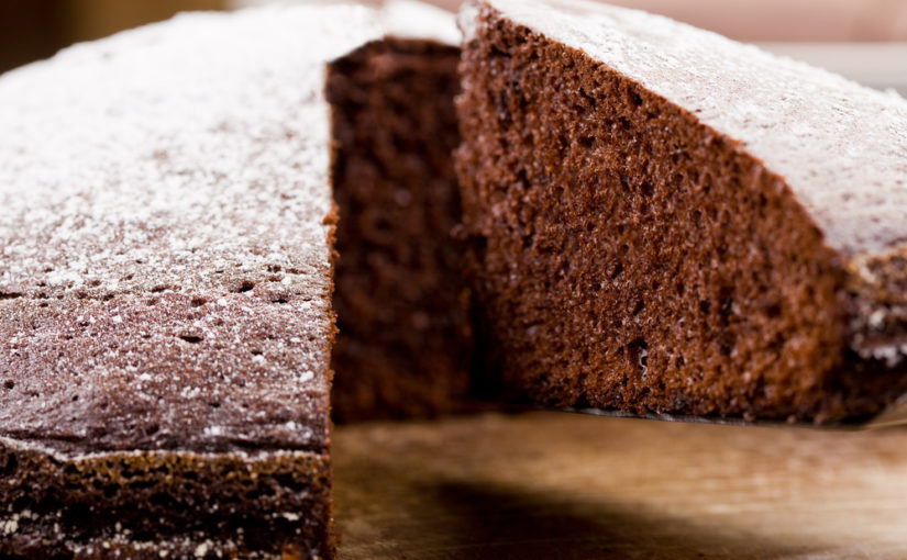 Cómo hacer un bizcocho de chocolate